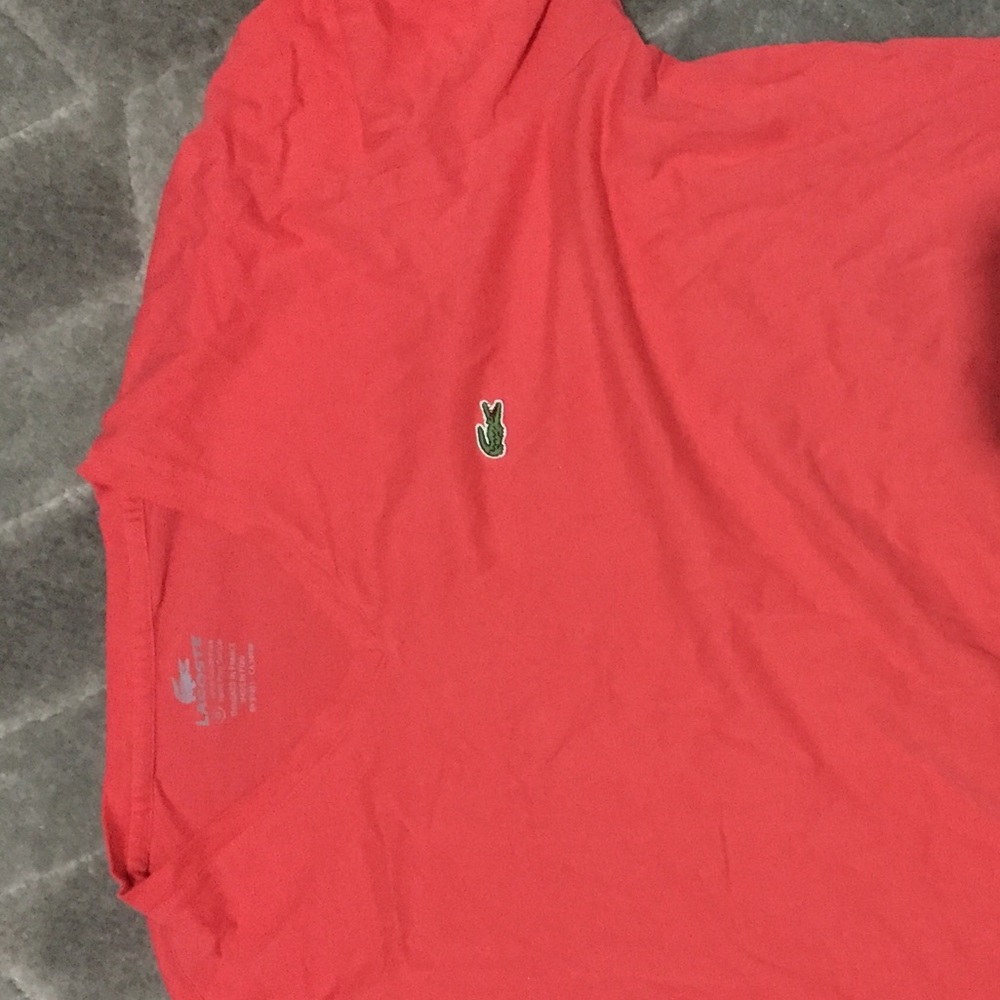 Lacoste v neck coral